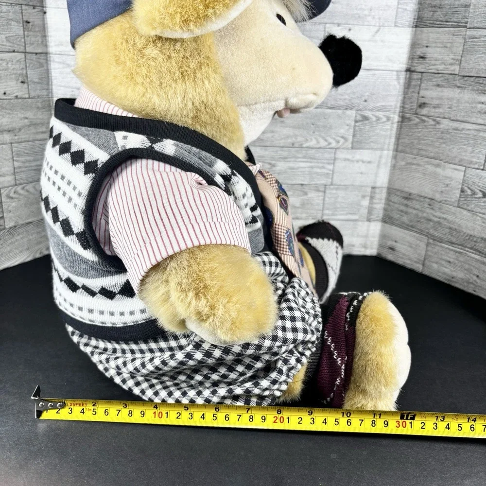 Linda Novick All Stuffed Up Bear. The Golfer Bear. 1991 Gold Silk Trimming 17 In